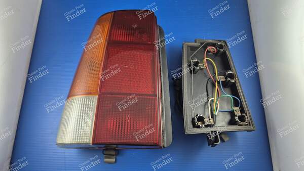 Complete left taillight - station wagon version - PEUGEOT 505 - 1045- 0
