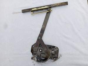 Fensterheber vorne rechts - MERCEDES BENZ /8 (W114 / W115)