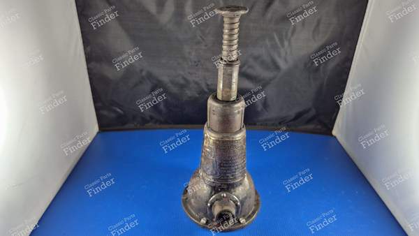 Old MICHELIN 'bottle' type jack - DELAGE DR - FOREST- 0