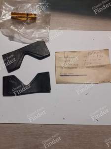 Entretoises joints de vitre hayon - DATSUN Patrol (160/260)