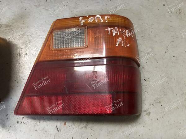 Right rear light - FORD Taunus TC2 & 3 / Cortina MK IV & MK V - 4211346 / 76BG13A602AA- 0