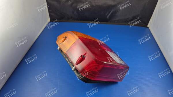 Komplettes rechtes Rücklicht - PEUGEOT 205 - 20970- 2