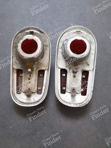 2 feu arrière - RENAULT Dauphine / Ondine - 3685- thumb-1