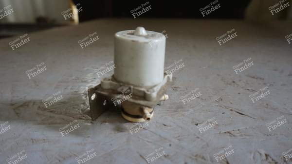 Windshield washer pump - PEUGEOT 204 - 6434.22- 2