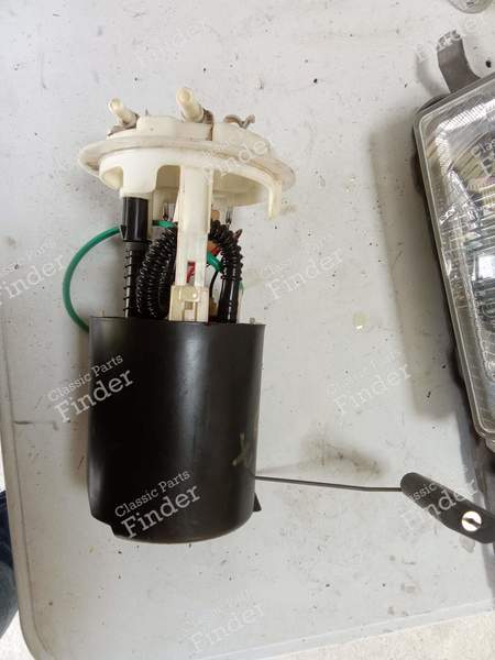 Fuel pump Peugeot 607 2.2 HDI - PEUGEOT 607 - 1525K8 - 9638633780- 4