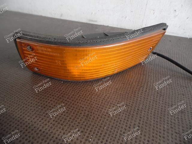RIGHT TURN SIGNAL 63131373298 BMW E28 - BMW 5 (E28) - Ref. 1366572 