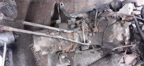 Engine and gearbox Audi 100 2.1L Petrol - AUDI 100 / 200 / 5000 (C3) - 2