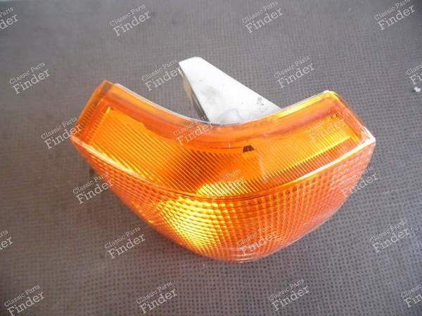 BLINKER VORNE RECHTS - LAND ROVER Range Rover - Valeo 88203208 Range Rover AMR2690- 3