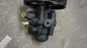 Pompe direction assistée Citroen Xantia - CITROËN Xantia - thumb-1