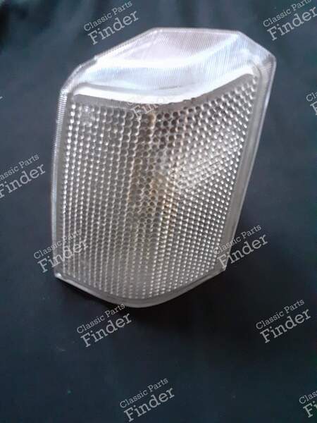 Left Front Turn Signal - Phase 1 - RENAULT 25 (R25) - 6076S- 0