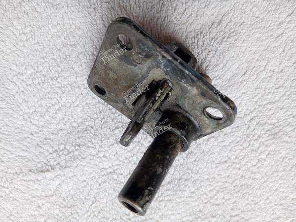 Haubenschloss - MERCEDES BENZ /8 (W114 / W115) - A1108800860- 2