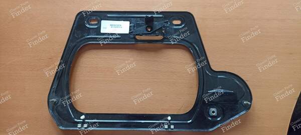 Right Front Headlight Mounting Plate - PEUGEOT 104 / 104 Z - 61325113 / 6209.60- 1