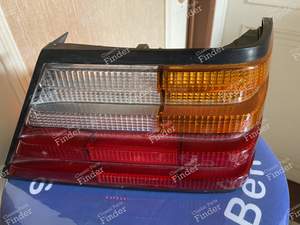 Right rear light in good condition - MERCEDES BENZ E (W124) - 1248200264- thumb-0