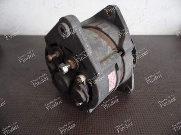 ALTERNATOR - 924S / 944 / 968 Models - PORSCHE 944 - Références Porsche: 94460310900 ou 94460310801 Référence Bosch: 0 120 469 559- 9