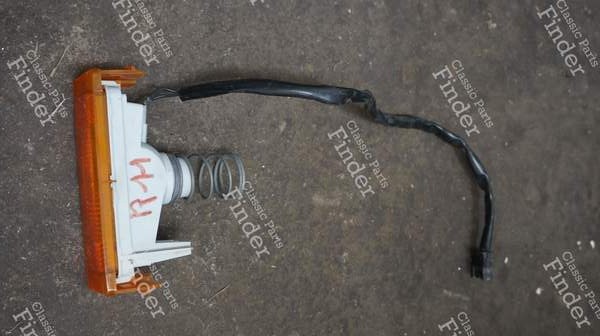 Blinkendes Licht - RENAULT 9 / Alliance / Broadway / 11 / Encore (R9 / R11) - 10710- 1
