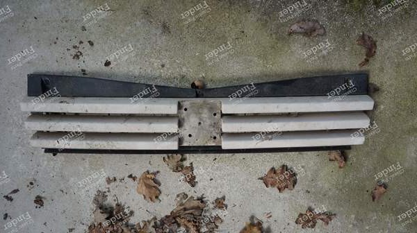 White grille - PEUGEOT 205 - 0