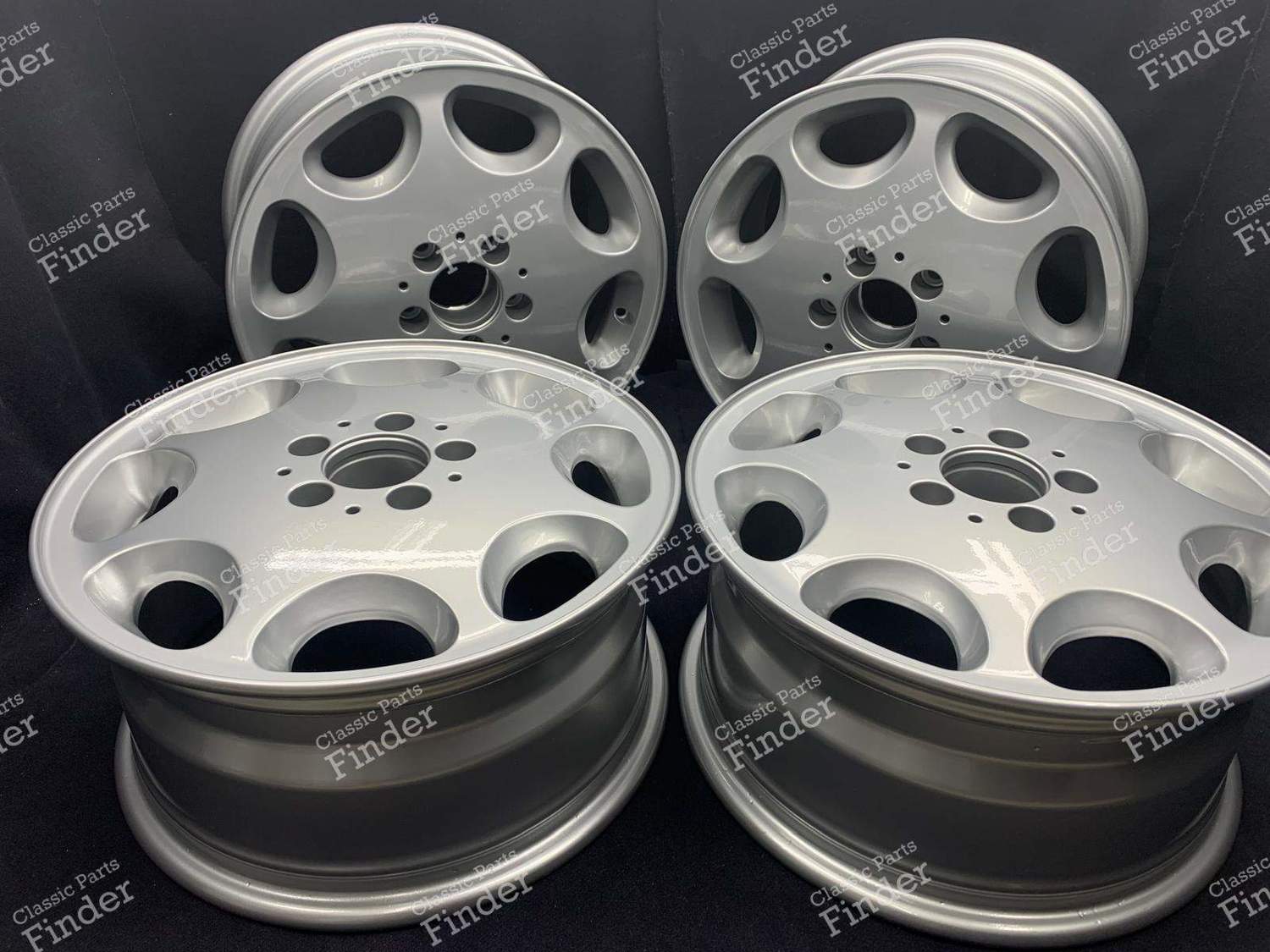 アース Original Mercedes Eight Holes Alloy Wheels - 7.5Jx16 ET51