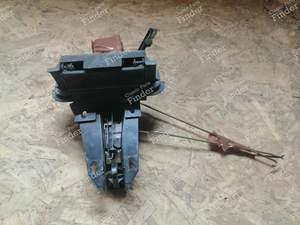 Tailgate striker with central locking - CITROËN XM