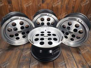 Jantes en alliage Pepperpot 7Jx13 - ET05 4x108 PCD 13" Original Rims - FORD Capri - thumb-0