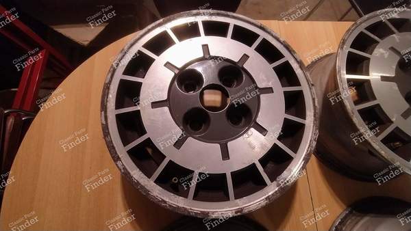 Alloy wheels (set of 4) for R18 phase 2 - RENAULT Fuego - 5
