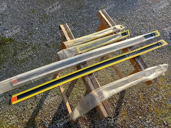 4 mouldings / door strips - 3-door version - VOLKSWAGEN (VW) Golf II / Jetta - 191853516B 191853515B 191853535B 191853536B- 1