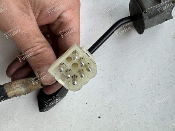 Windshield wiper, headlight, and turn signal switches - BMW 3 (E21) - 4