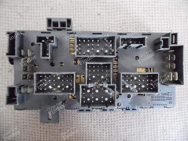 Elektrische Relaisstation - VOLKSWAGEN (VW) Golf I / Rabbit / Caddy / Jetta - 171941813D - Equiv. 171941821D- 0