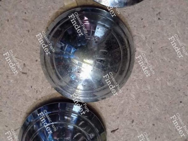 Four chrome hubcaps - RENAULT Novaquatre - 2