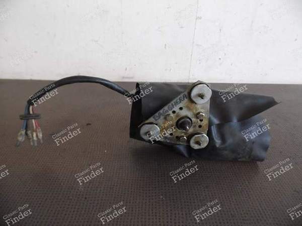 MOTEUR ESSUIE-GLACE MATRA SIMCA BAGHEERA - MATRA-SIMCA-TALBOT Bagheera - 53720702- 0