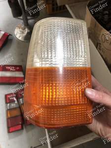 Right front turn signal - VOLVO 740 / 760 / 780