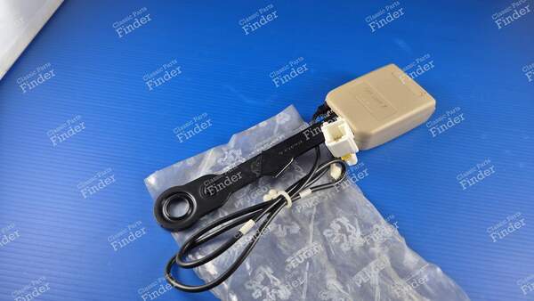 Front seat belt clip buckle - PEUGEOT 607 - 8973.EA- 0