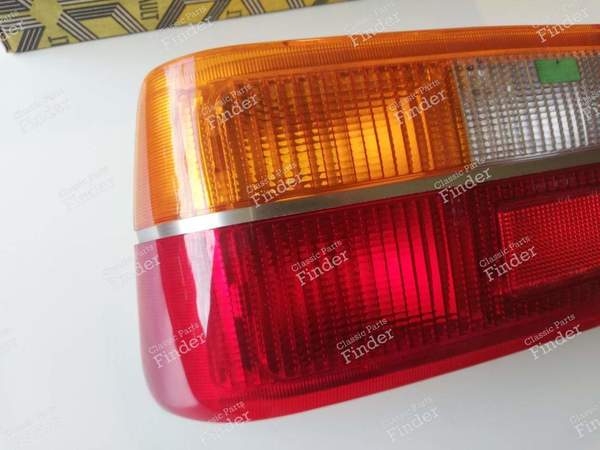 Left rear light with chrome trim - RENAULT 18 (R18) - 20781503 / 7701022419- 1