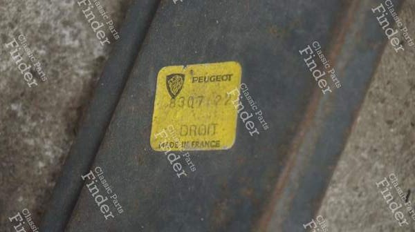 Ridelle arrière droite de pavillon - PEUGEOT 204 - 8307.22- 2