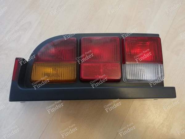 Left taillight for Alfa Romeo Spider 3 Series (1983-1989) - ALFA ROMEO Spider - 60519379 / 115486501200- 0