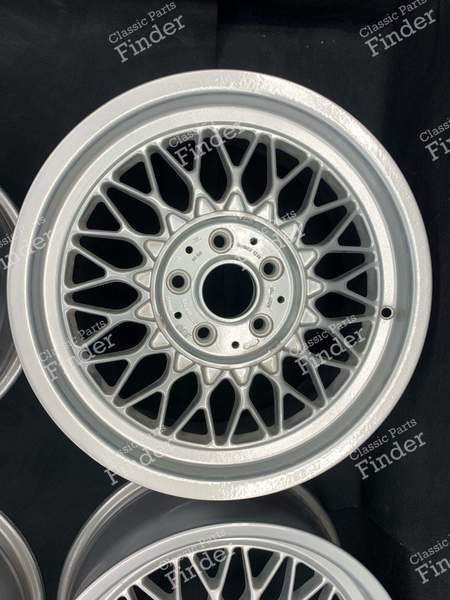 Original Alloy Wheels BBS RG 010 7Jx16 ET36 5x112 ONLY 6,9 kg. For Mercedes W124 W126 W201 W123 W108 - MERCEDES BENZ 190 (W201) - BBS- 1