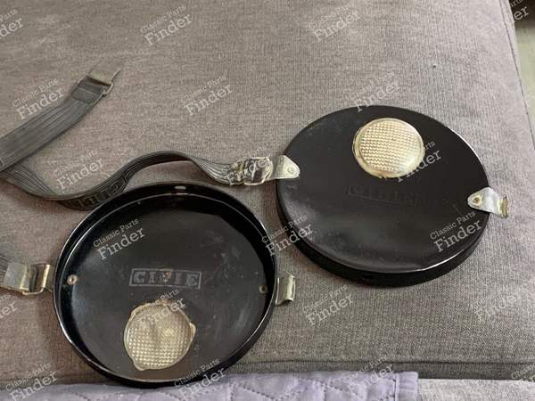 Caches Cibié noirs métal pour 'Oscars' - RENAULT 8 / 10 (R8 / R10) - 1