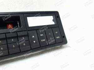 Clarion PU-9358A Boutons du couvercle de la radio - CITROËN XM - PU-9358A- thumb-1