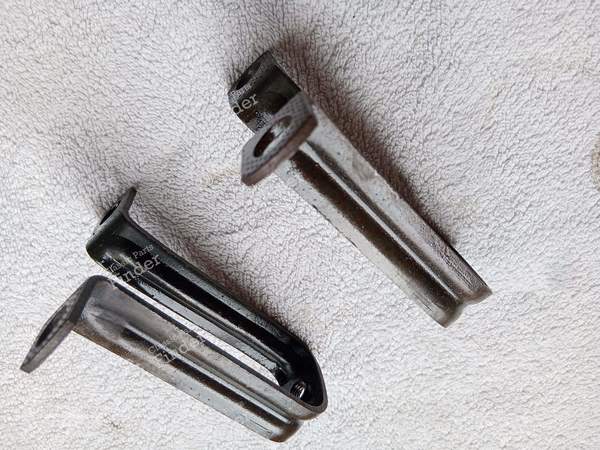 Valve Cover Bracket - MERCEDES BENZ /8 (W114 / W115) - A1800160338- 1