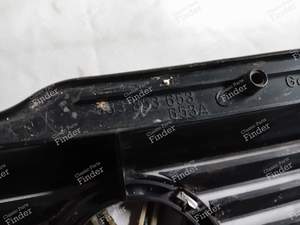 Kühlergrill mit roter Umrandung - VOLKSWAGEN (VW) Scirocco - 533853653 / 653 A- thumb-3