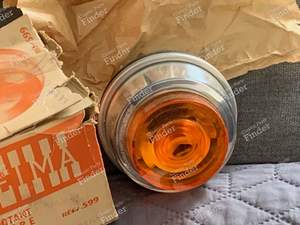 Orange "yoghurt pot" flashing tail light - CITROËN Ami 6 / Dynam