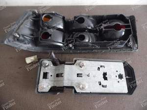 FEU ARRIERE DROIT - PORSCHE 924 - 477945216- thumb-9