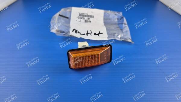 Feu clignotant répétiteur latéral droit - PEUGEOT 106 - 3306 / 632545- 0