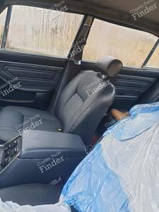 Jaguar XJ 12 SII - JAGUAR XJ (Serie 1 / Serie 2 / Serie 3) - thumb-1