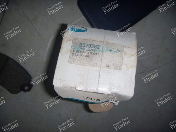 Front brake pads - SIMCA-CHRYSLER-TALBOT 1307 / 1308 / 1309 / 1510 / 150 / Solara / Alpine - B329302- 0