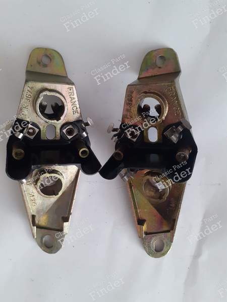 Rear bulb holders - RENAULT 4 / 3 / F (R4) - PK3674-51315 (D & G)- 1