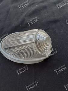 Cabochon von Blink-/Nachtlicht rechts - RENAULT Estafette / Hi-boy / Petit-Panel
