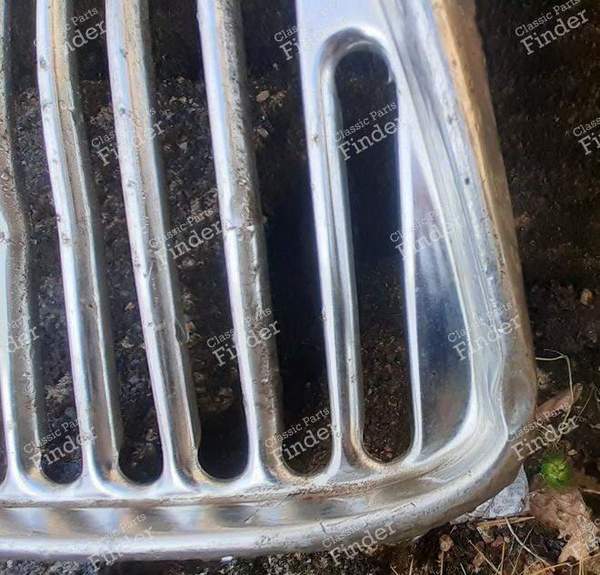 Metal grille for Renault 4 - RENAULT 4 / 3 / F (R4) - 1