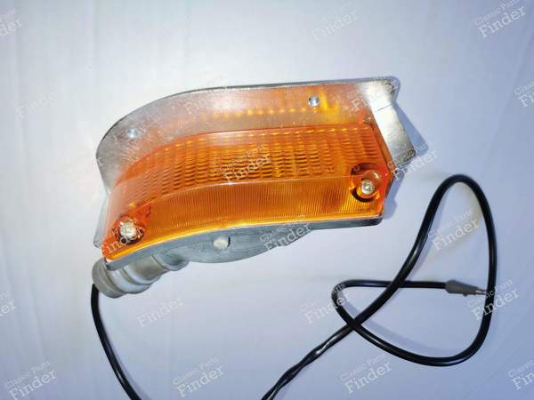 Blinker vorne rechts - FORD Capri - 72EG13K343AA- 0