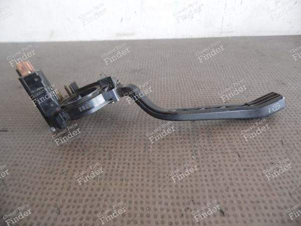 COMMODO WIPER - PORSCHE 924 - 47795390201C / 47795350501C- 5