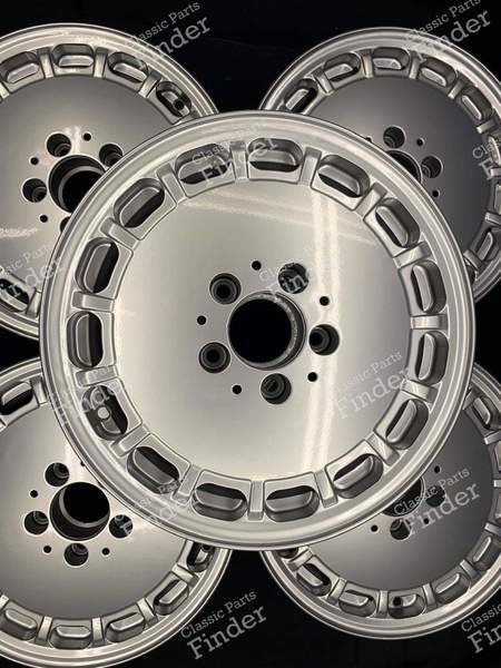 Jantes en alliage 'Sportline Gullideckel' d'origine 7Jx15 ET44 - MERCEDES BENZ 190 (W201) - 2014001302- 9